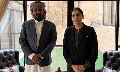 الشيخ عمرو بن حبريش يلتقي في الرياض سفيره بريطانيا لدى بلادنا
