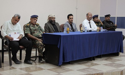 الوكيل الجيلاني يترأس اجتماعًا أمنيًا بالمكلا لتعزيز الشراكة المجتمعية والحفاظ على الأمن