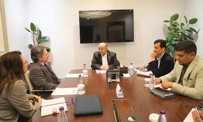 عضو مجلس القيادة محافظ حضرموت يبحث مع المعهد الديمقراطي الوطني (NDI) جهود تعزيز مسارات التنمية وبناء القدرات