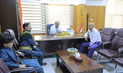 الوكيل بارباع يستقبل المهنئين من مدراء العموم المكاتب التنفيذية وموظفي الديوان في أول يوم دوام