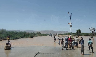 السيول تقطع الطريق الرابط بين مديريتي شبام والقطن بوادي حضرموت