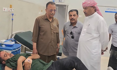 الوكيل بارباع يتفقد مصابي حادث تصادم خط العبر ويوجه بتقديم الرعاية اللازمة لهم