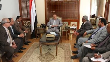 رئيس الجمهورية يستقبل قيادة التجمع المدني الجنوبي الديمقراطي 