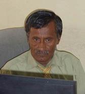 إشادة بالمحافظ