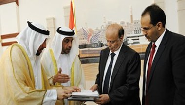 رئيس الجمهورية يستقبل رئيس مجلس إدارة هيئة الهلال الأحمر الإماراتي (مصحح)