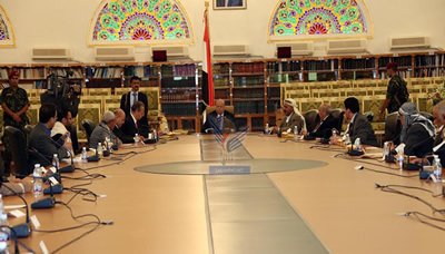 التوقيع على اتفاق السلم والشراكة الوطنية بحضور رئيس الجمهورية وبنعمر وممثلي الأطراف السياسية (مكتمل)