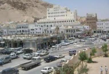 نسبة الانضباط الوظيفي 98.4 في المائة لليوم الثاني بمرافق ومؤسسات وادي وصحراء حضرموت