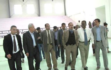 وزير الشباب يطلع على مشروعي الاستادالرياضي والصالة المغلقة بسيئون ويلتقي قيادات الاندية