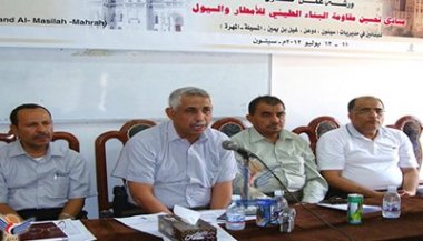 ورشة عمل حول مبادئ تحسين مقاومة البناء الطيني للأمطار والسيول بسيئون