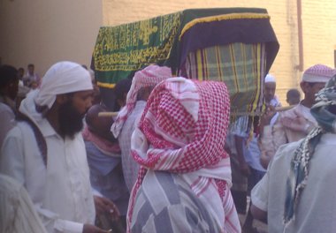 تشييع جثمان العقيد عوض بن دغر بسيئون