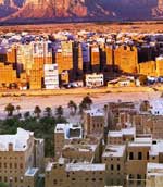 القافلة الثقافية تواصل زياراتها لمعالم وادي حضرموت التاريخية والثقافية