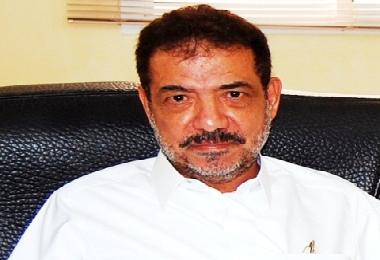 كشف عن مشاريع تطويرية في هايبر المستهلك والمكلا مول