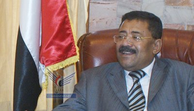 وزير الثقافة يكرم عدد من أعضاء السلطة المحلية والادباء والشعراء بارخبيل سقطرى (مصحح)