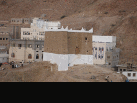 حصن الغويزي القديم أثناء التجديد