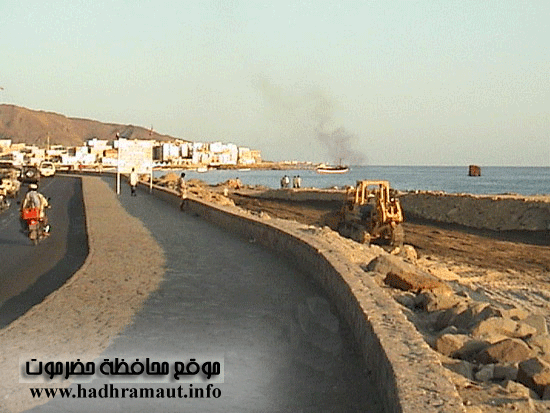 شارع جسر الخور اثناء عملية رصفه