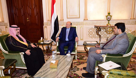 President Hadi discusses reconstruction with Saudi ambassador
