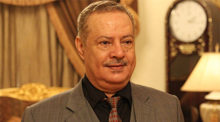 Aden Governor urges to intensify efforts for providing services