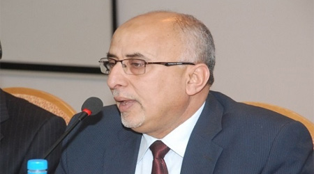 Yemeni Minister warns against creating custom checkpoints by Houthis