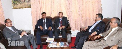 Transport minister inspects new Sana'a airport works 