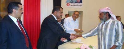 PM delivers first subsidies to floods-affected houses owners