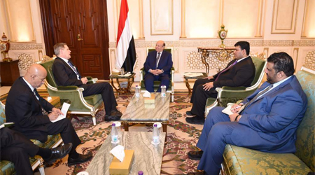 Hadi stresses importance of US role in supporting Yemen