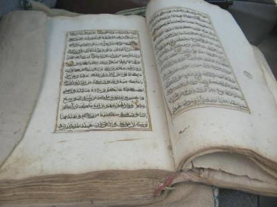 Attempted smuggle of 40 manuscripts, foiled