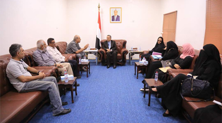 Prime Minister urges Adenis to gather around legality