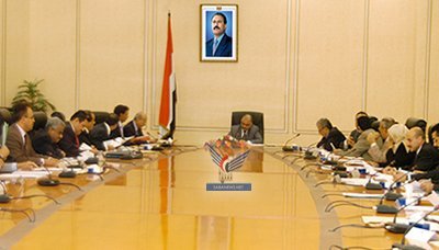 Cabinet calls on political sides to react to presidential decree