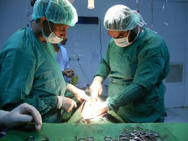 Seiyoun General hospital removes a Cyst weighs 4 kg  from -