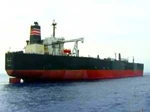 Third installment of a shipment of oil from Saudi Arabia arrive to Yemen.