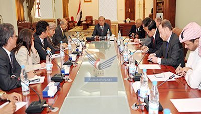 Vice President meets foreign diplomats for talks