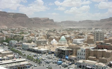 Distribution of salaries for 688 new staff employees of Wadi Hadhramaut and Sahraa  District  start 