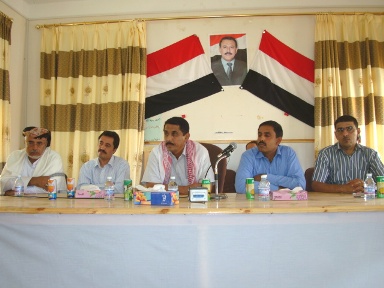 Omaeir  inspects the conditions of Wadi al-ain, Hourah, Hraidha and and Wadi Amd - Hadramout 