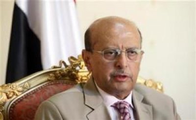 Al-Qirbi meets with Egyptian envoy