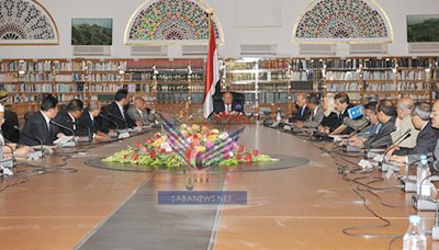 President Hadi presides over government meeting
