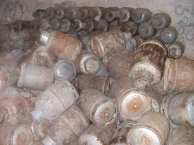 Mechanism of inspecting stores of selling gas cylinders discussed