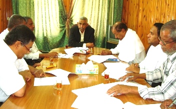 Commission opens tenders for rehabilitation of schools in 