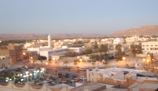 Students from Al-nahdha'h High  school visits  Seiyoun Generral Hospital 