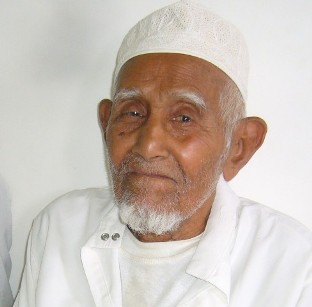 Al-habib Umar bin Hood Al-Saqqaf dies at the age of 94
