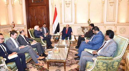 President Hadi values UN Envoy's peace efforts in Yemen