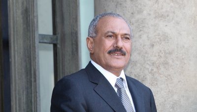 President Saleh leaves Saudi hospital