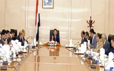 Govt reviews draft decree on Parliament, Shura Council recommendations