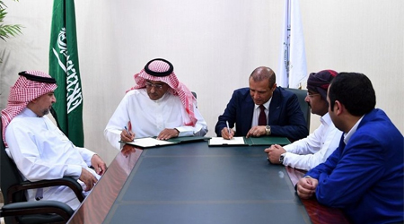 KSrelief signs contracts for treating Yemeni inured