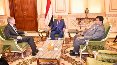 Hadi hails US-Yemeni cooperation to counter threats besetting Yemen and the region
