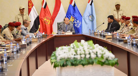 President Hadi presides over preliminary meeting of senior commanders of Ministry of Defense