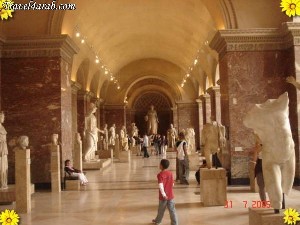 Louvre Museum repairs Yemeni antique statue  
