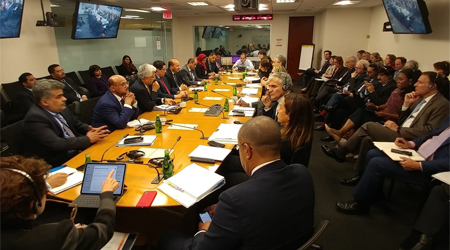 Al-Awj, Breik discuss with WB Group official further economic support to Yemen