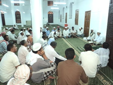 Pilgrims  to the Holy city start awareness session in Seiyoun on the rituals of Hajj 