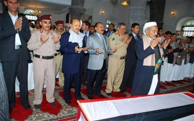 President Saleh attends funeral of brigadier general