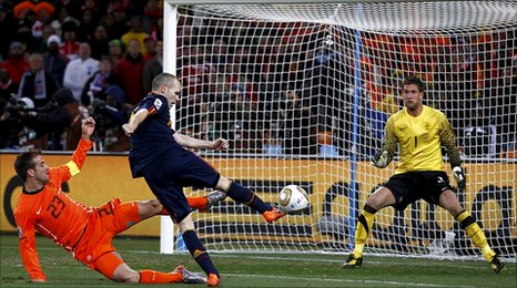 Spain win 2010 World Cup title